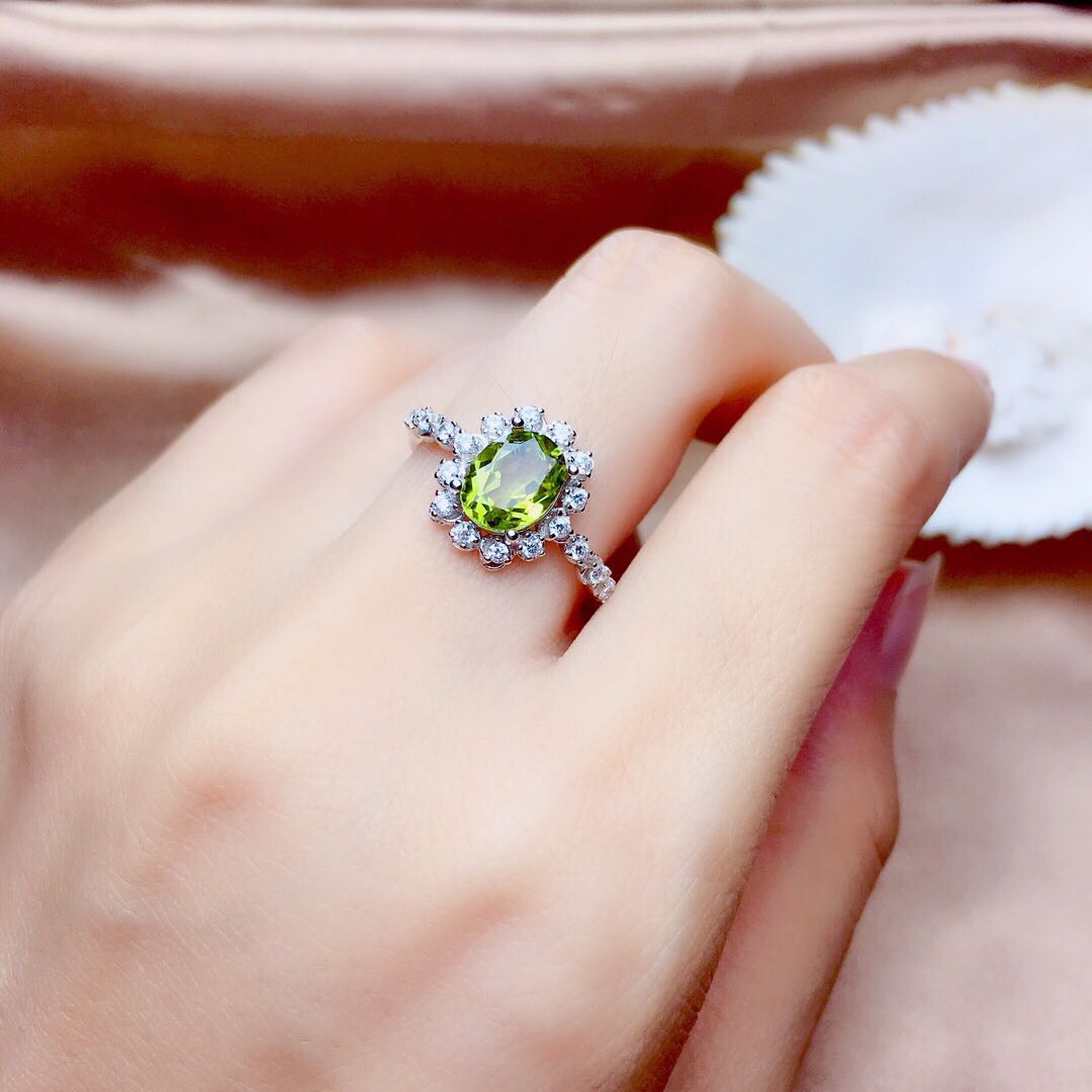 luxury olivine jewelry set with pure transparent stones
